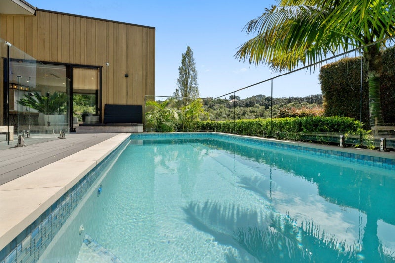 140A Bassett Road, Remuera, Auckland - Carousel 2