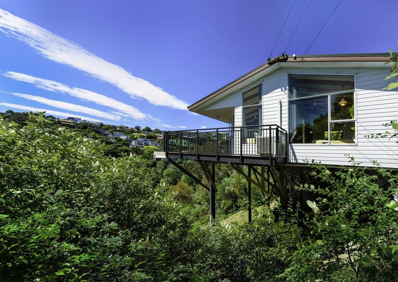 107 Mount Pleasant Road, Mount Pleasant, Christchurch - Carousel 2