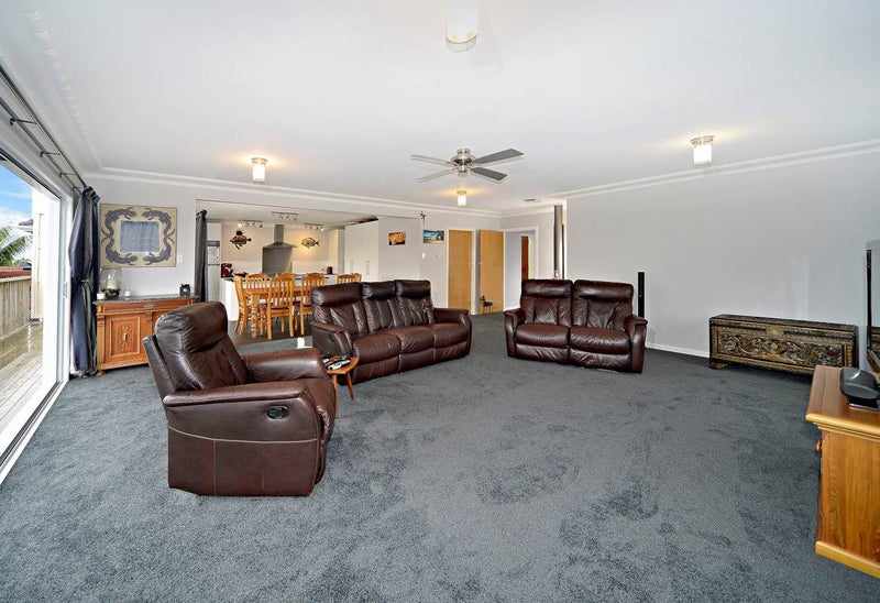 9 Khandallah Place, New Windsor, Auckland - Carousel 2