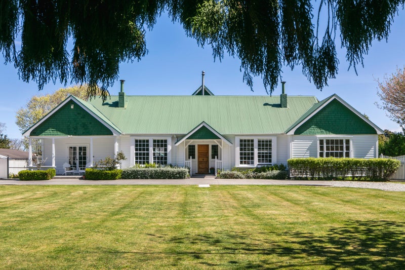 64 Russell Street, Whataupoko, Gisborne - Carousel 1