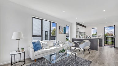 12/47 Beach Road, Te Atatu Peninsula, Auckland - Carousel 1