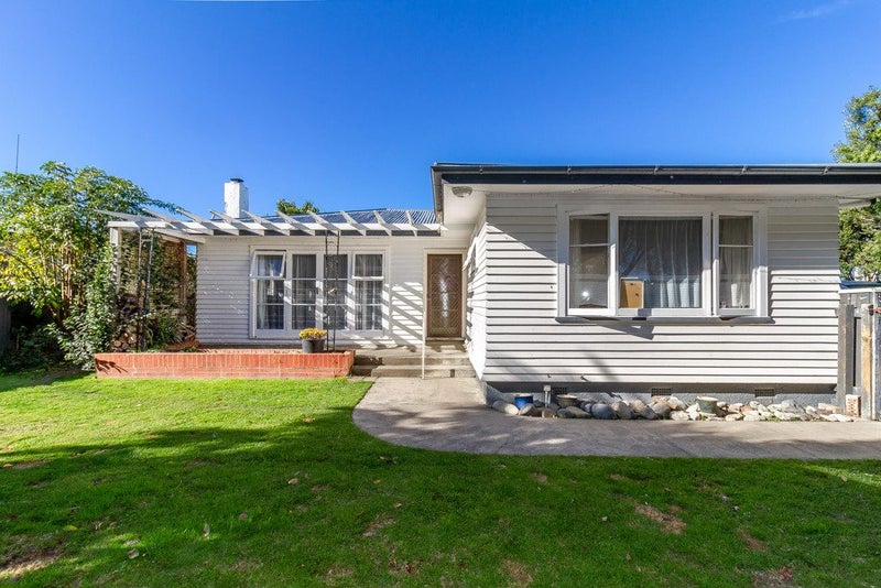 12 Hillary Crescent, Maraenui, Napier - Carousel 1