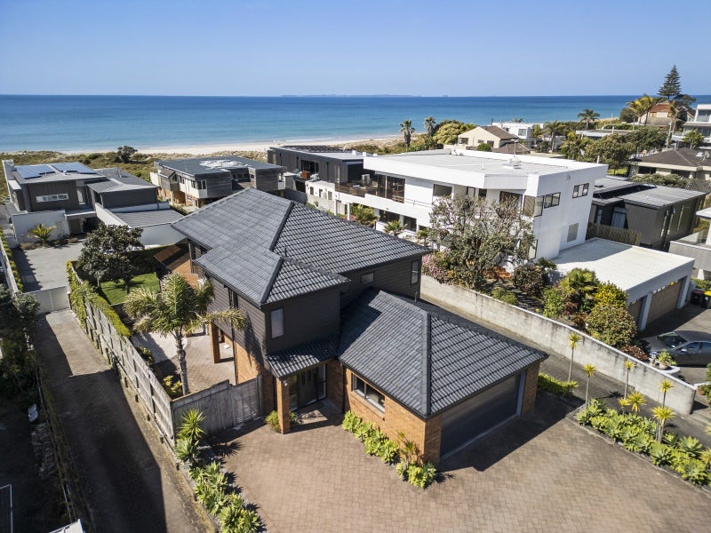 309 Oceanbeach Road, Mount Maunganui, Mount Maunganui - Carousel 1
