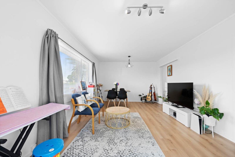 1/115 Wellington St, Howick, Manukau - Carousel 2