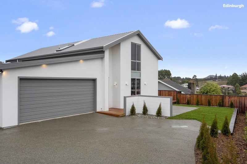 12 Trudi Place, Green Island, Dunedin - Carousel 1