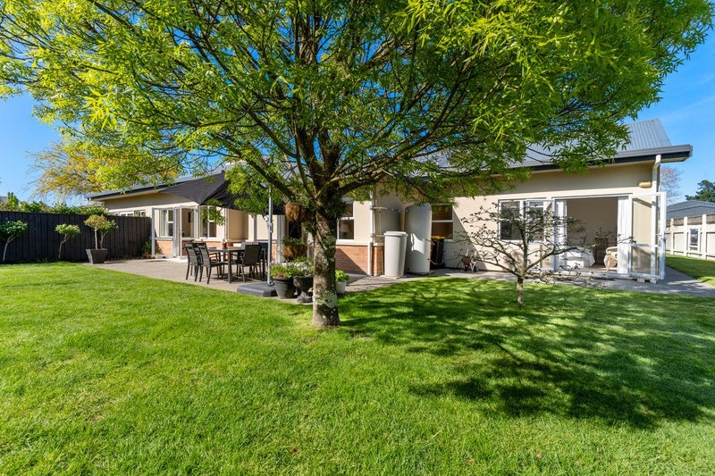 26 Deller Drive, Carterton - Carousel 1