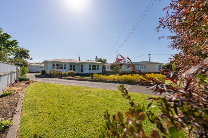 1 Simon Street, Feilding, Feilding - Carousel 36