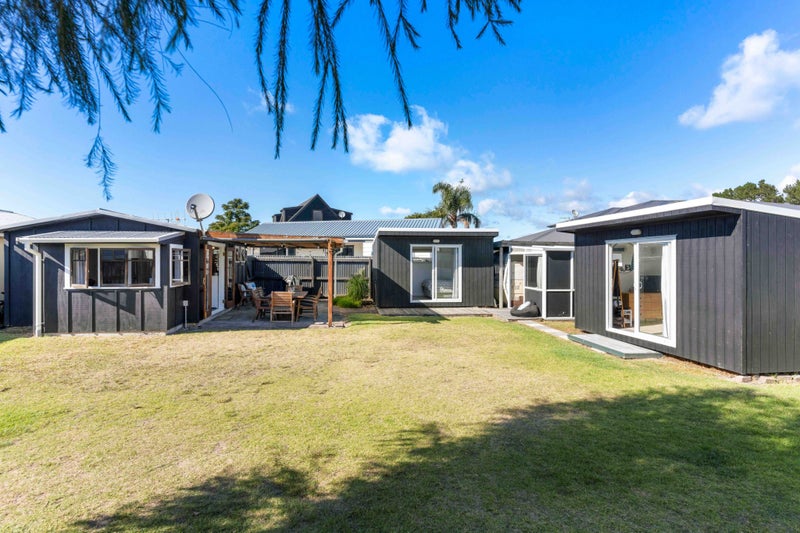 125B Lorraine Place, Whangamata, Whangamata - Carousel 1