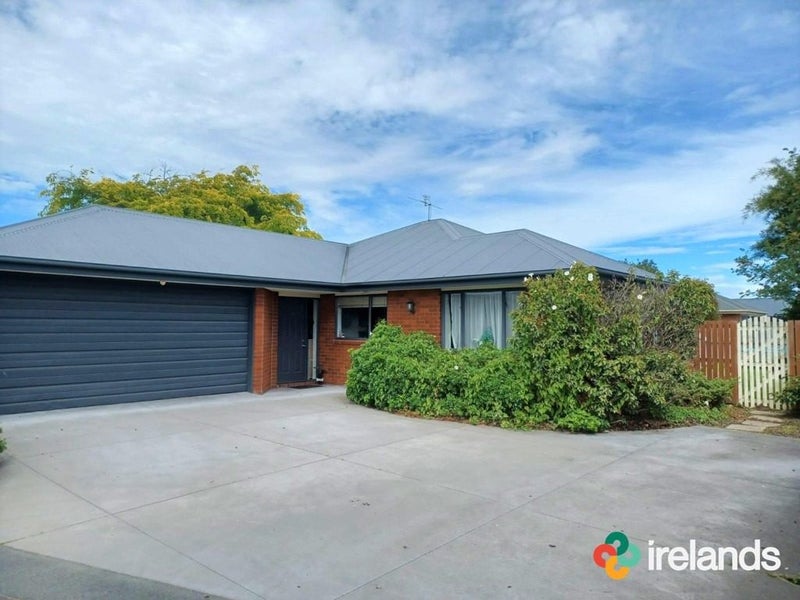 53 Coolspring Way, Redwood, Christchurch - Carousel 1