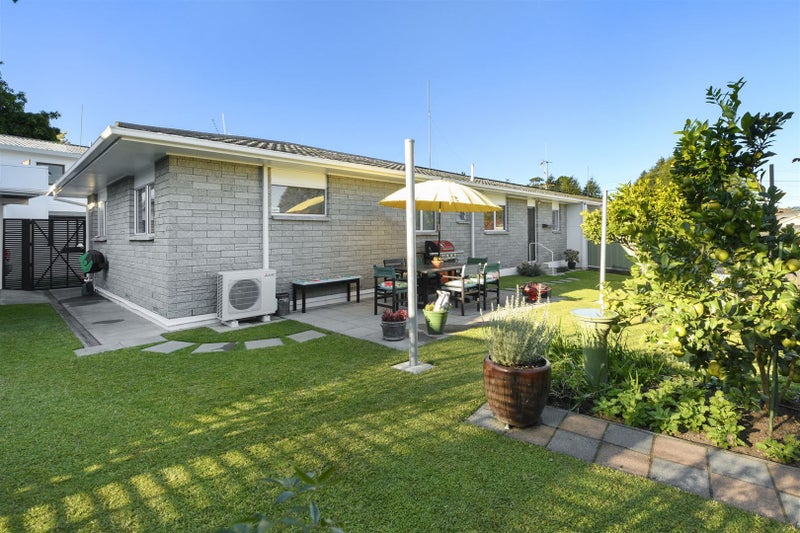 2/27 Roys Road, Parkvale, Tauranga - Carousel 1