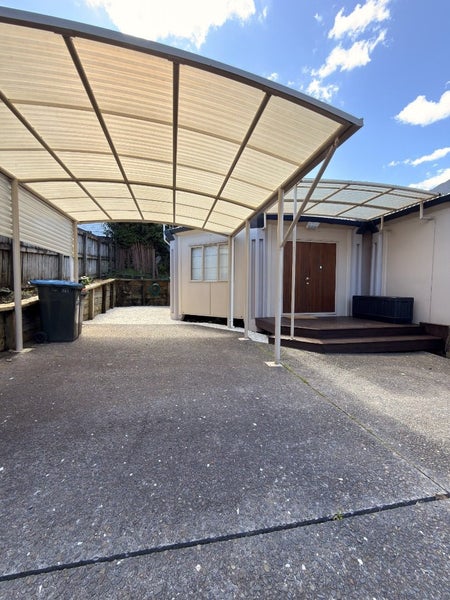 24A Apirana Avenue, Glen Innes, Auckland - Carousel 1