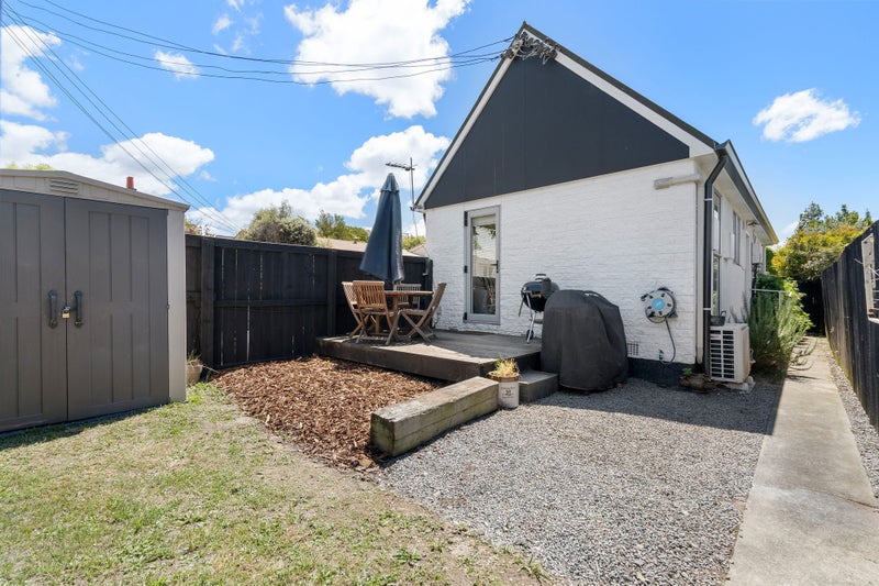 1/11 Radnor Street, St Albans, Christchurch - Carousel 1