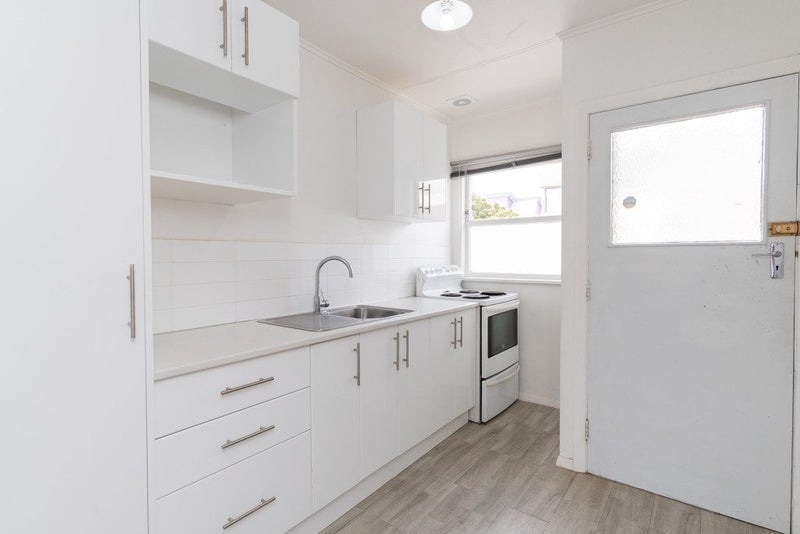 11 Pascal Street, Palmerston North - Carousel 2