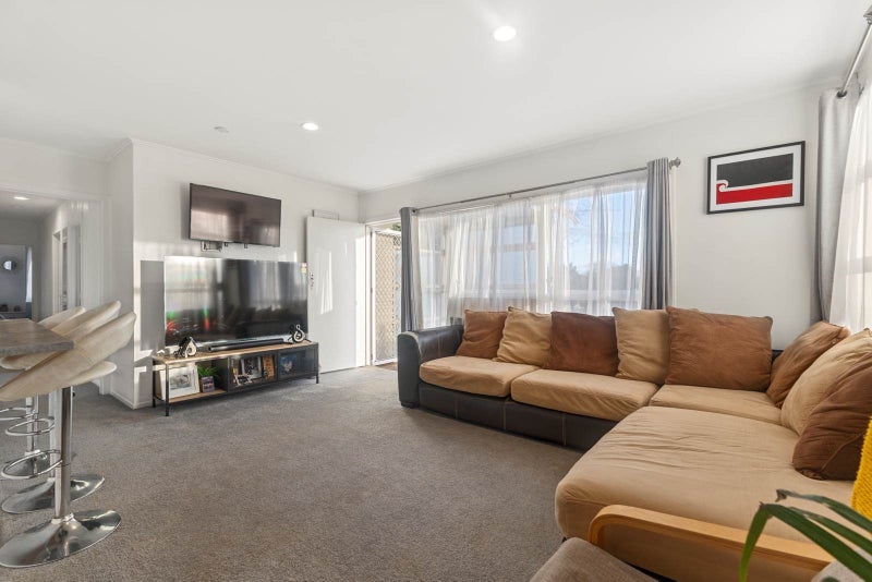 35 Tairere Crescent, Rosehill, Papakura - Carousel 17