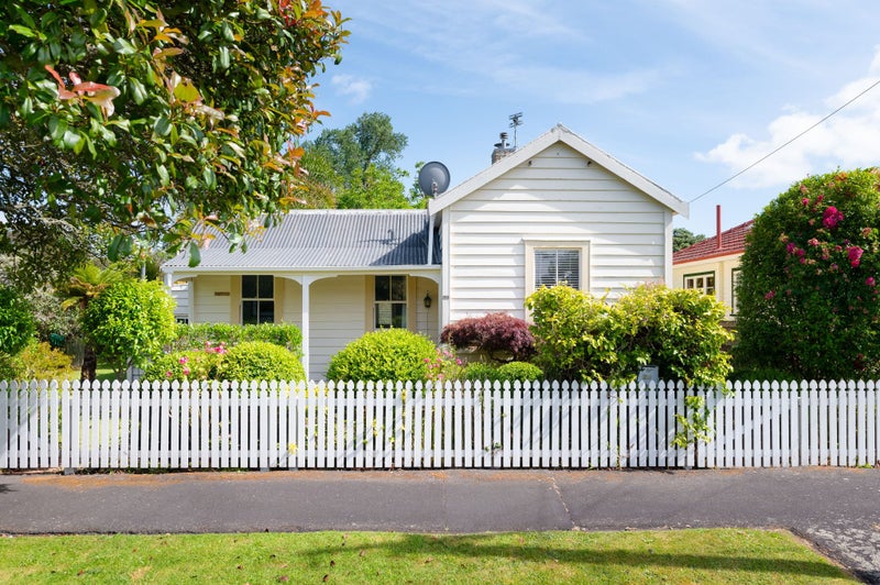 29 Bettina Road, Fairfield, Hamilton - Carousel 2