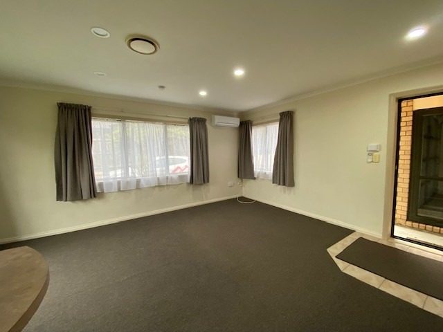 9 Killeen Place, Flat Bush, Auckland - Carousel 2