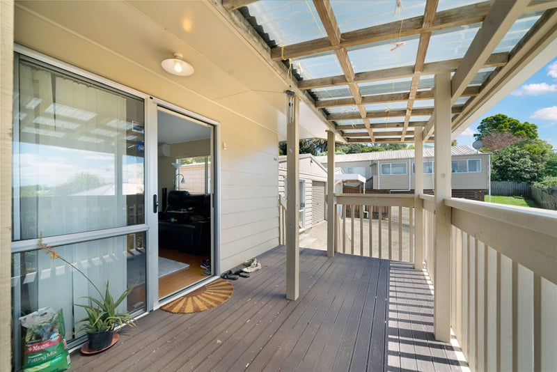 42A Farwood Drive, Henderson, Auckland - Carousel 2