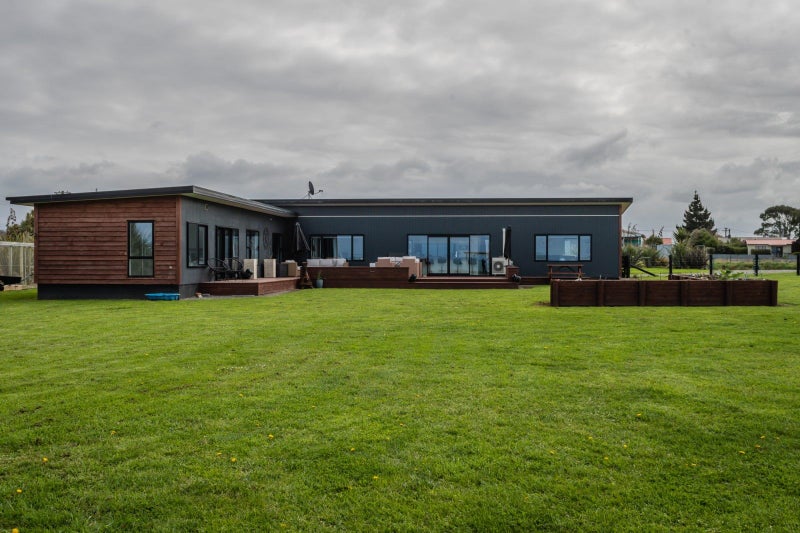 1 Baxter Avenue, St Andrews - Carousel 1