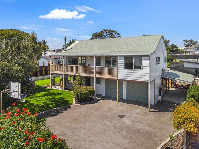11 Rawhiti Place, Saint Johns Hill, Whanganui - Carousel 1