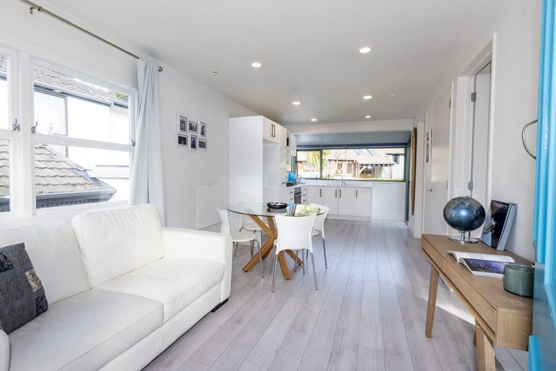 2/68 Hawera Road, Kohimarama, Auckland - Carousel 2