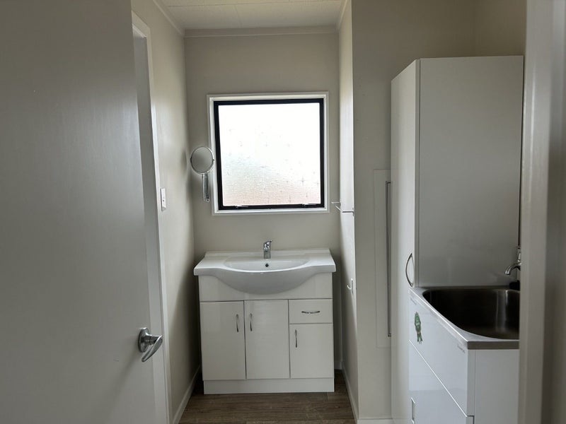 75A Romilly Street, Westport, Westport - Carousel 11