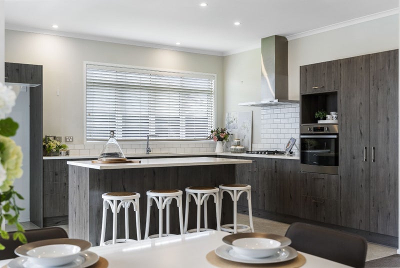 15 Turua Rise, Karaka, Papakura - Carousel 2