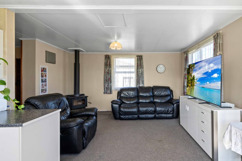 19 Huron Street, East Gore, Gore - Carousel 2