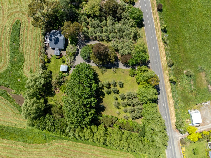 8 Wards Line, Morison Bush, Greytown - Carousel 2