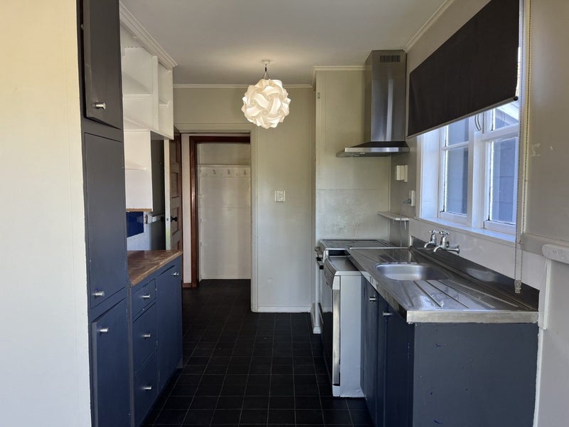 6 Newall Avenue, Bryndwr, Christchurch - Carousel 2