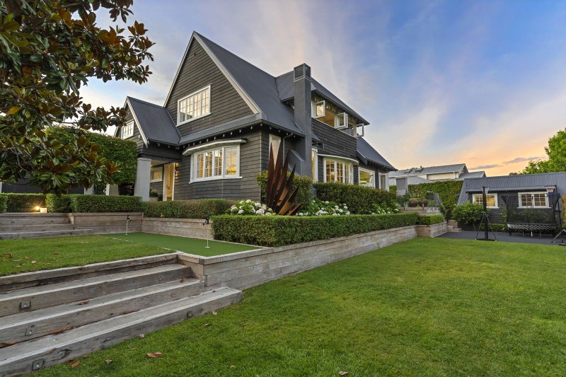 18 Combes Road, Remuera, Auckland - Carousel 1