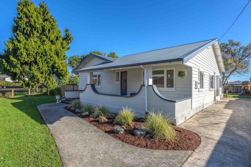 21 Dunstan Street, Otaki - Carousel 1