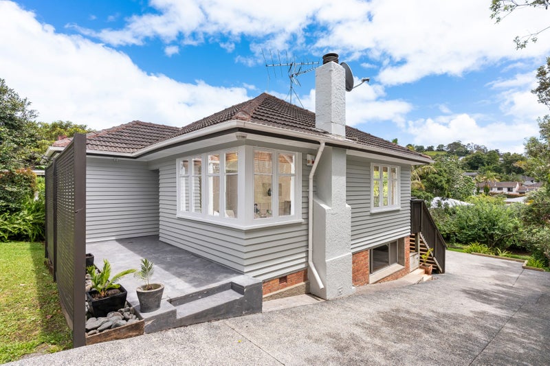 27 Euston Road, Sandringham, Auckland - Carousel 1