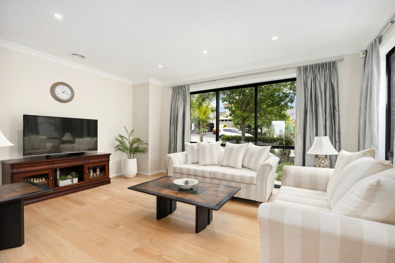 4 Copper Lane, Long Bay, Auckland - Carousel 1