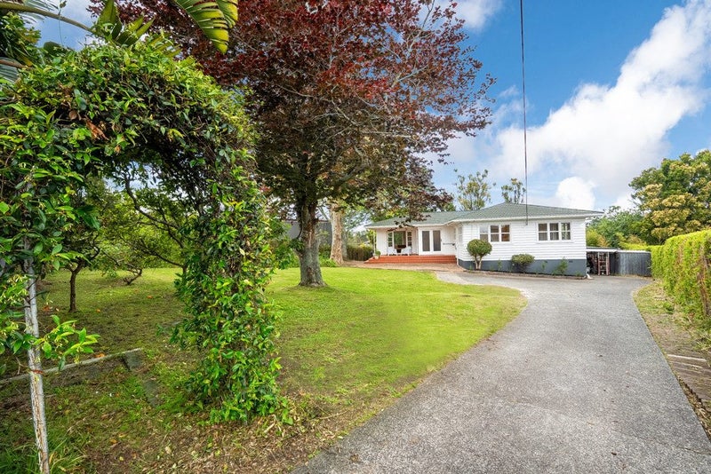 16 Eversleigh Road, Belmont, Auckland - Carousel 2