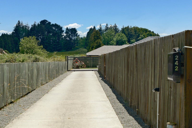 242 Vaughan Road, Owhata, Rotorua - Carousel 19