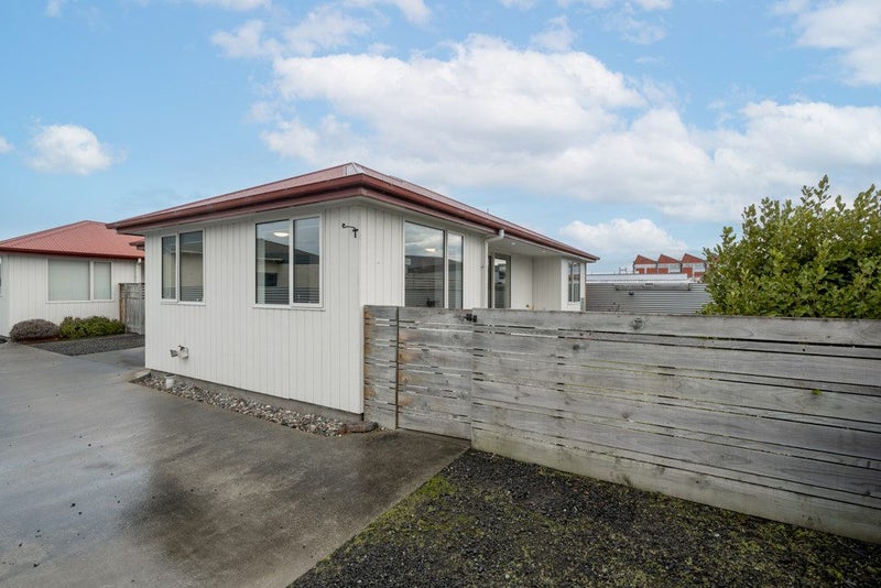 22 Lowe Street, Avenal, Invercargill - Carousel 17
