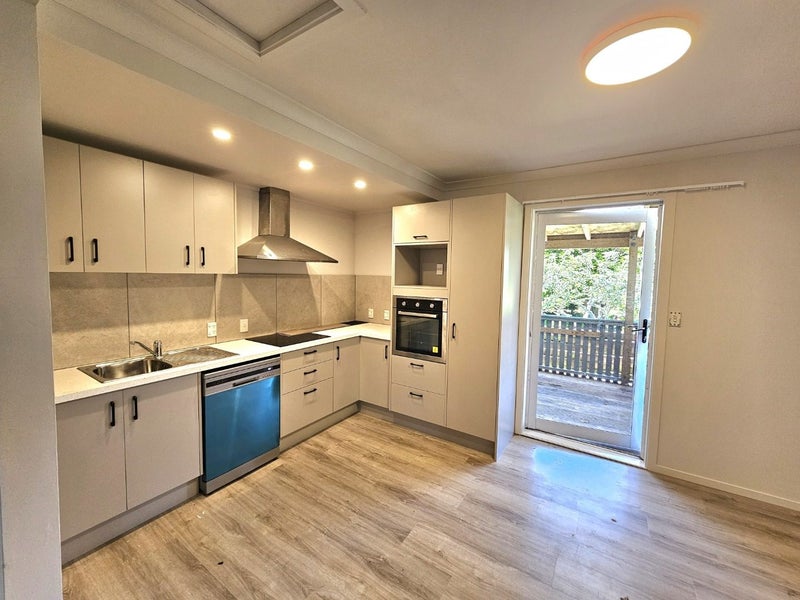 8 Hutchins Street, Waitara, Waitara - Carousel 2