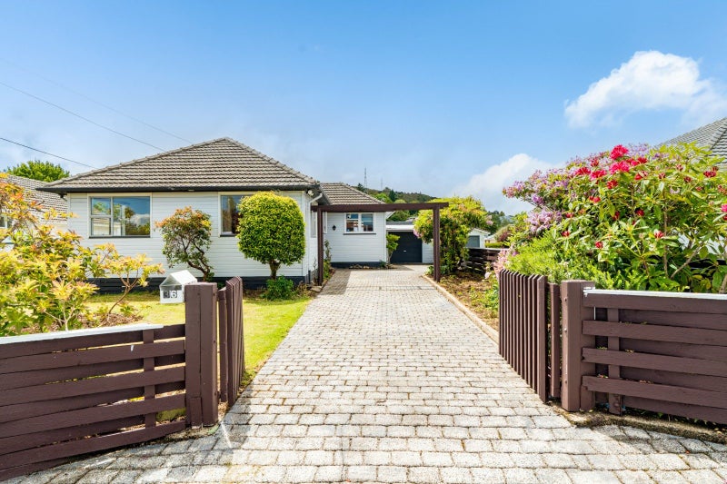 36 Balmain Street, Halfway Bush, Dunedin - Carousel 1