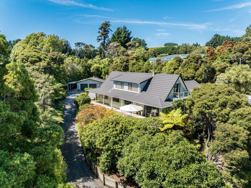 33 Paremata Haywards Road, Porirua - Carousel 1