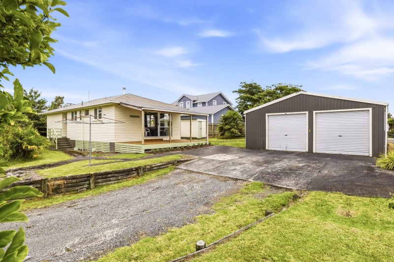 13 Tarrangower Avenue, Taumarunui - Carousel 2