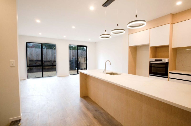 4 Te Rorea Lane, Mount Roskill, Auckland - Carousel 1