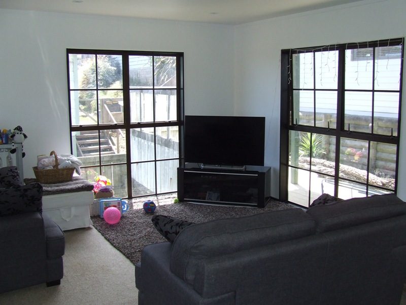 3B Woodridge Drive, Woodridge, Wellington - Carousel 2