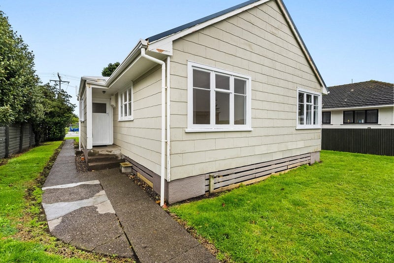 16 Manchester Street, Patea - Carousel 18