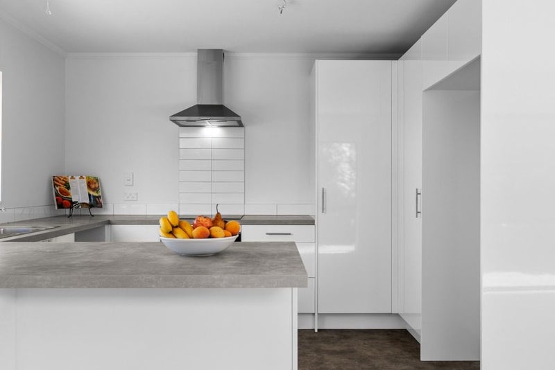 4B Claridge Place, Mount Maunganui, Mount Maunganui - Carousel 2