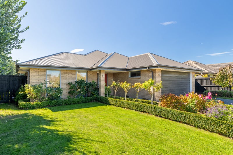 11 Ferdinand Terrace, Yaldhurst, Christchurch - Carousel 1