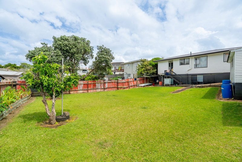 5 Leonard Place, Otara, Auckland - Carousel 11