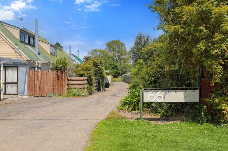 5/66 Robinson Avenue, Holdens Bay, Rotorua - Carousel 1