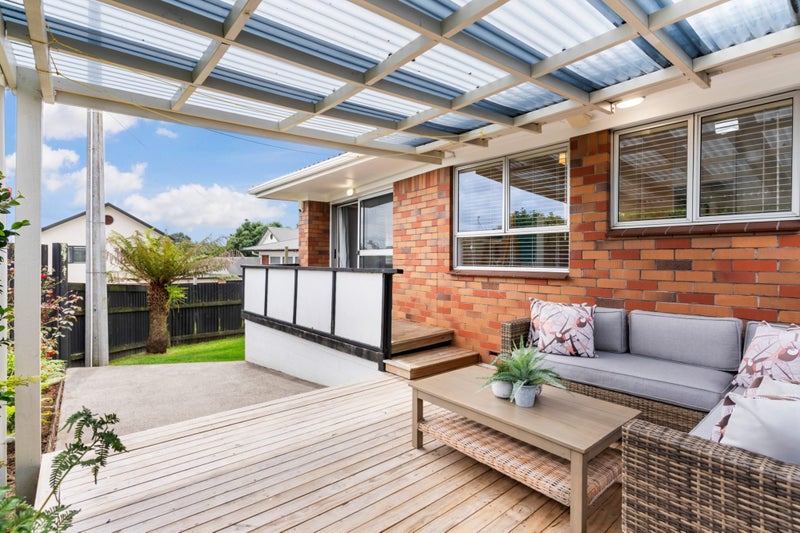 2/5 Porchester Road, Papakura, Papakura - Carousel 2