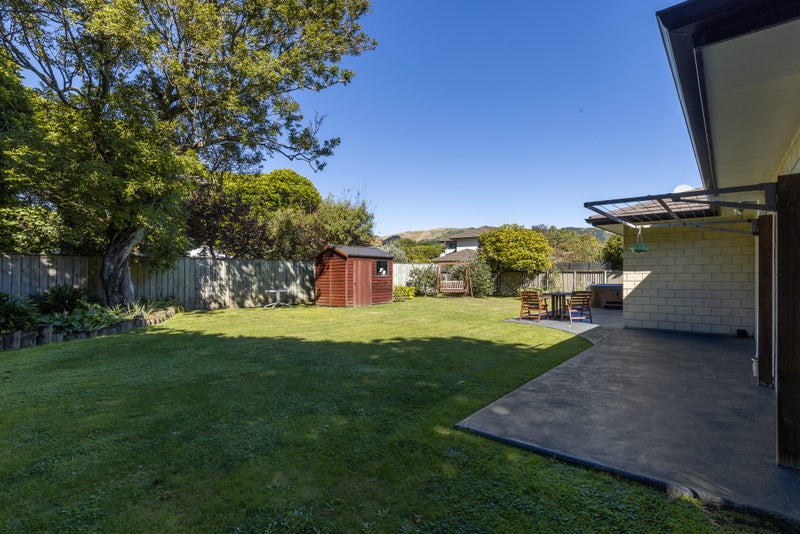 4 Richmond Avenue, Waikanae - Carousel 20