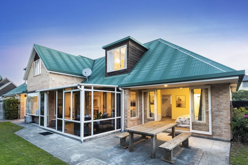 2/37 Avonhead Road, Avonhead, Christchurch - Carousel 21